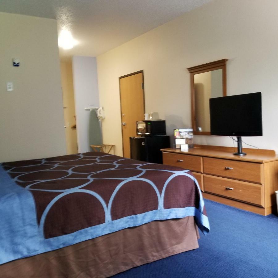 Super 8 By Wyndham Cobleskill Ny Kültér fotó